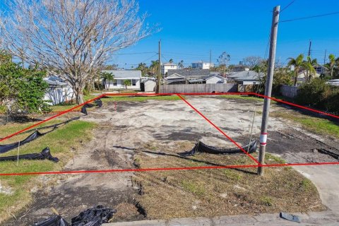 Terreno en venta en Madeira Beach, Florida № 1419532 - foto 3