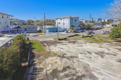 Terreno en venta en Madeira Beach, Florida № 1419532 - foto 13