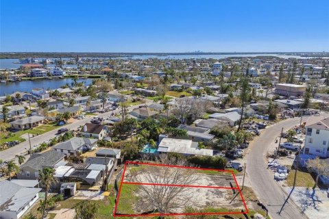 Terreno en venta en Madeira Beach, Florida № 1419532 - foto 17