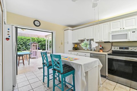 Villa ou maison à vendre à Hobe Sound, Floride: 3 chambres, 184.04 m2 № 1074900 - photo 20