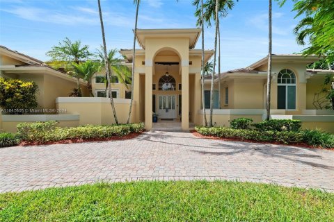 Villa ou maison à vendre à Palmetto Bay, Floride: 5 chambres, 486.99 m2 № 1331633 - photo 1