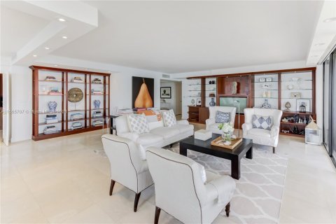 Copropriété à vendre à Miami, Floride: 3 chambres, 242.85 m2 № 1348418 - photo 2