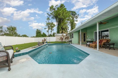 Villa ou maison à vendre à North Port, Floride: 3 chambres, 194.26 m2 № 1383286 - photo 28