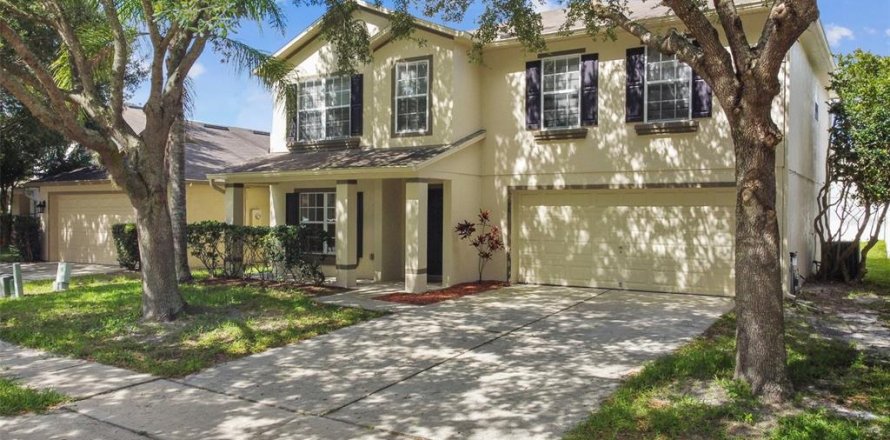 House in Orlando, Florida 4 bedrooms, 232.81 sq.m. № 1276050