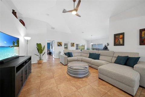 Villa ou maison à vendre à Punta Gorda, Floride: 3 chambres, 183.02 m2 № 1164895 - photo 3