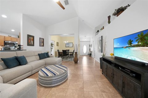 Villa ou maison à vendre à Punta Gorda, Floride: 3 chambres, 183.02 m2 № 1164895 - photo 4