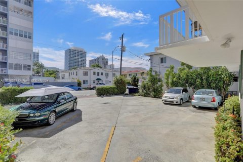 Propiedad comercial en venta en Miami Beach, Florida № 1305987 - foto 21