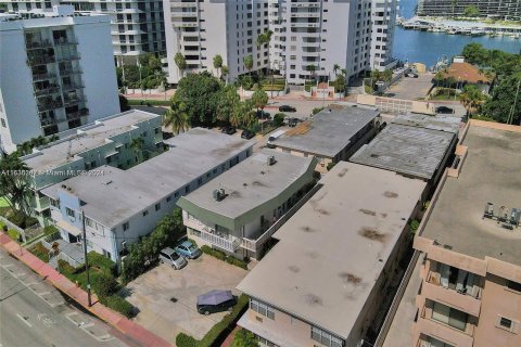 Propiedad comercial en venta en Miami Beach, Florida № 1305987 - foto 27