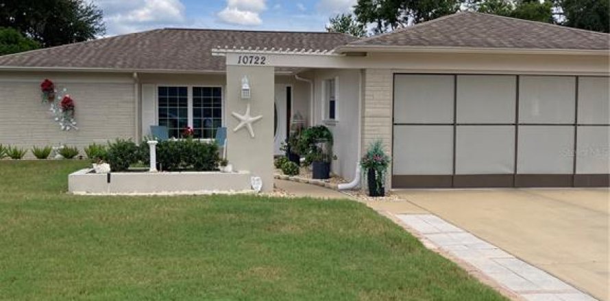 House in Port Richey, Florida 2 bedrooms, 126.53 sq.m. № 1337442