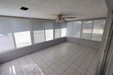 House in Holiday, Florida 2 bedrooms, 88.44 sq.m. № 1409987 - photo 8