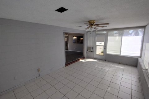 House in Holiday, Florida 2 bedrooms, 88.44 sq.m. № 1409987 - photo 9