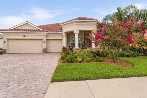 Casa en venta en North Port, Florida, 4 dormitorios, 235.79 m2 № 1404960 - foto 1