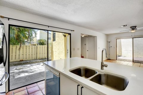 Townhouse in Boca Raton, Florida 3 bedrooms, 127 sq.m. № 1217263 - photo 23