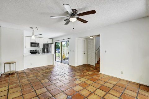 Townhouse in Boca Raton, Florida 3 bedrooms, 127 sq.m. № 1217263 - photo 28