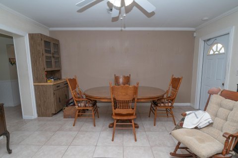 House in Oakland Park, Florida 3 bedrooms, 140.19 sq.m. № 1217264 - photo 13