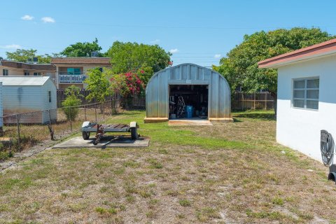 House in Oakland Park, Florida 3 bedrooms, 140.19 sq.m. № 1217264 - photo 3