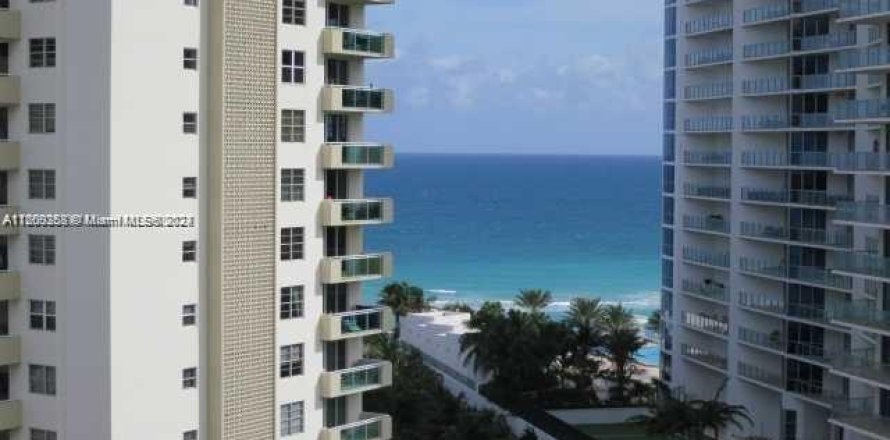 Condo à Hollywood, Floride, 1 chambre  № 1231727