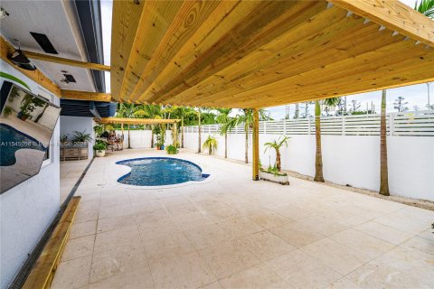 Villa ou maison à vendre à Miami Lakes, Floride: 4 chambres, 194.26 m2 № 1050488 - photo 29