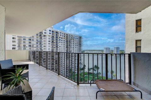 Condominio en venta en Aventura, Florida, 3 dormitorios, 145.95 m2 № 1050528 - foto 12