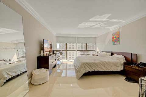 Condominio en venta en Aventura, Florida, 3 dormitorios, 145.95 m2 № 1050528 - foto 10