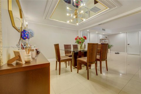 Condo in Aventura, Florida, 3 bedrooms  № 1050528 - photo 2