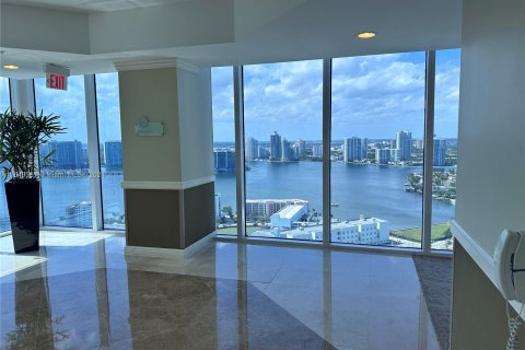 Studio in the Condo in Sunny Isles Beach, Florida  № 1074375 - photo 16