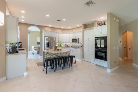 Villa ou maison à vendre à Miramar, Floride: 5 chambres, 325.25 m2 № 1060832 - photo 8