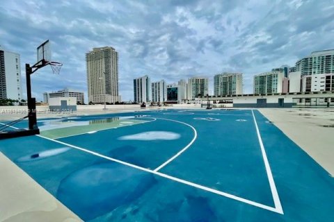 Condo in Sunny Isles Beach, Florida, 3 bedrooms  № 1241106 - photo 18