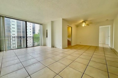 Condo in Sunny Isles Beach, Florida, 3 bedrooms  № 1241106 - photo 5