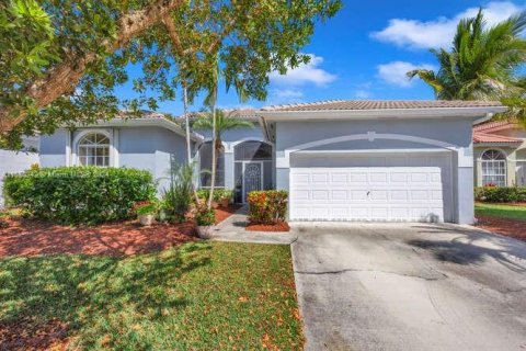 Casa en venta en Homestead, Florida, 4 dormitorios, 192.59 m2 № 1065036 - foto 1