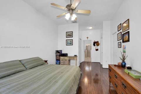 Купить виллу или дом в Хомстед, Флорида 4 спальни, 192.59м2, № 1065036 - фото 24
