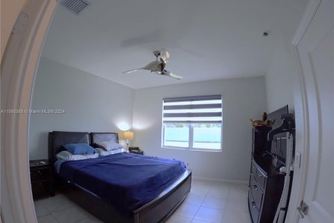 Casa en venta en Homestead, Florida, 4 dormitorios, 186.36 m2 № 1065076 - foto 7