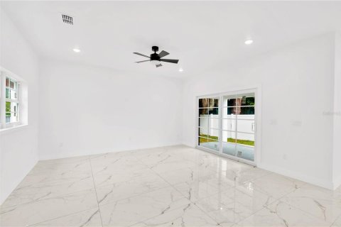 Villa ou maison à vendre à Safety Harbor, Floride: 4 chambres, 268.49 m2 № 1349577 - photo 15