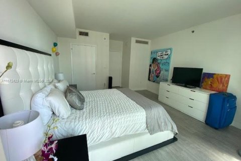 Condominio en alquiler en Miami, Florida, 1 dormitorio, 68.56 m2 № 1394971 - foto 7