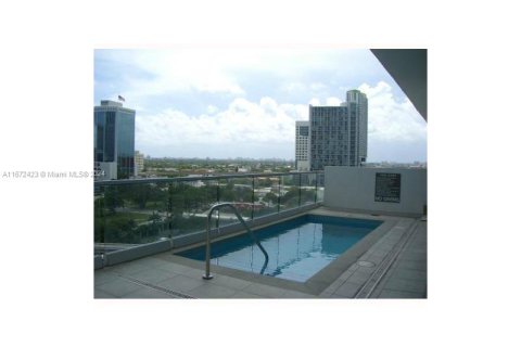 Condominio en alquiler en Miami, Florida, 1 dormitorio, 68.56 m2 № 1394971 - foto 25