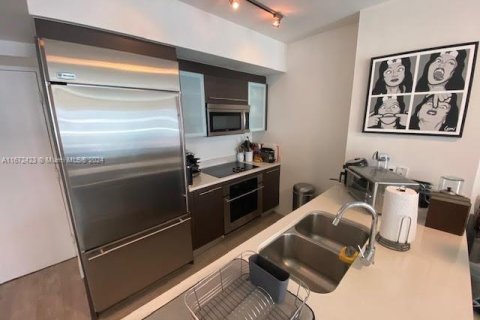 Condominio en alquiler en Miami, Florida, 1 dormitorio, 68.56 m2 № 1394971 - foto 12