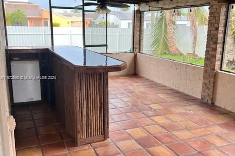 Casa en venta en Miami, Florida, 3 dormitorios, 117.89 m2 № 1395022 - foto 12