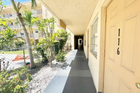 Copropriété à vendre à Hollywood, Floride: 1 chambre, 47.38 m2 № 1269156 - photo 18