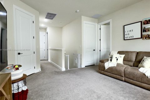 Casa en venta en Tamarac, Florida, 4 dormitorios, 245.82 m2 № 1047316 - foto 24
