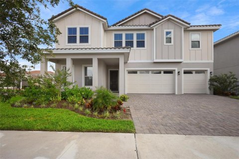 Casa en venta en Orlando, Florida, 6 dormitorios, 436.64 m2 № 1347548 - foto 1