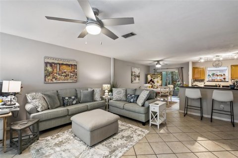 Casa en venta en Gainesville, Florida, 2 dormitorios, 130.06 m2 № 1341337 - foto 4