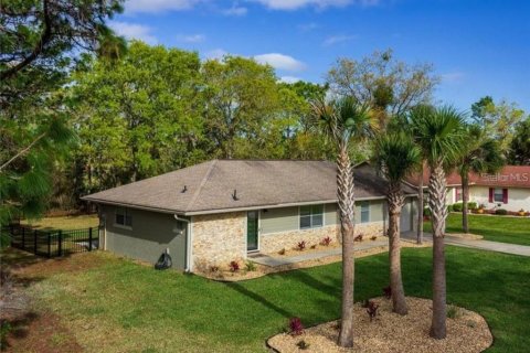 Casa en venta en Ocala, Florida, 2 dormitorios, 129.88 m2 № 1374084 - foto 1