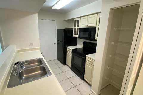 Condominio en alquiler en Kissimmee, Florida, 2 dormitorios, 87.05 m2 № 1340795 - foto 6