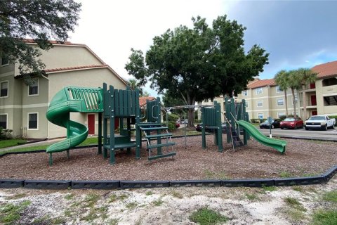 Condo in Kissimmee, Florida, 2 bedrooms  № 1340795 - photo 16