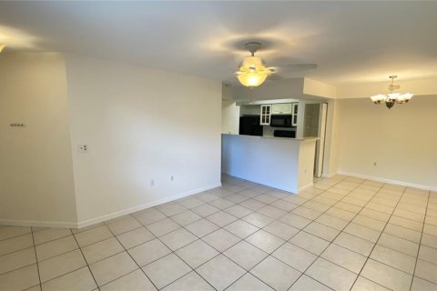 Condominio en alquiler en Kissimmee, Florida, 2 dormitorios, 87.05 m2 № 1340795 - foto 3