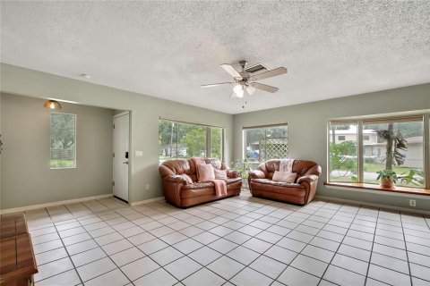 Casa en venta en Lutz, Florida, 3 dormitorios, 155.8 m2 № 1360890 - foto 8