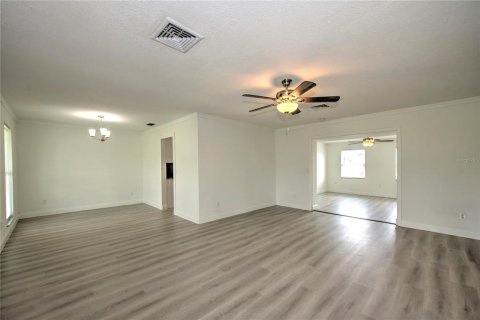 Villa ou maison à vendre à Port Charlotte, Floride: 3 chambres, 135.82 m2 № 1378072 - photo 7