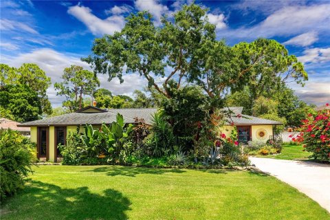 Villa ou maison à vendre à Edgewater, Floride: 3 chambres, 155.33 m2 № 1260569 - photo 1