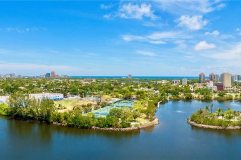 Condo in Fort Lauderdale, Florida, 3 bedrooms  № 1420203 - photo 13