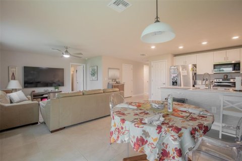 Villa ou maison à vendre à LaBelle, Floride: 4 chambres, 137.96 m2 № 1402231 - photo 17